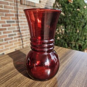 Anchor Hocking Ruby Red Bulb Vase